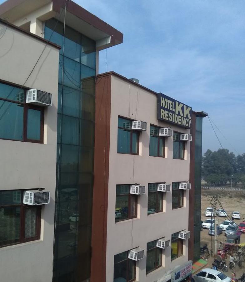 Hotel Kk Residency Chandīgarh Exterior foto