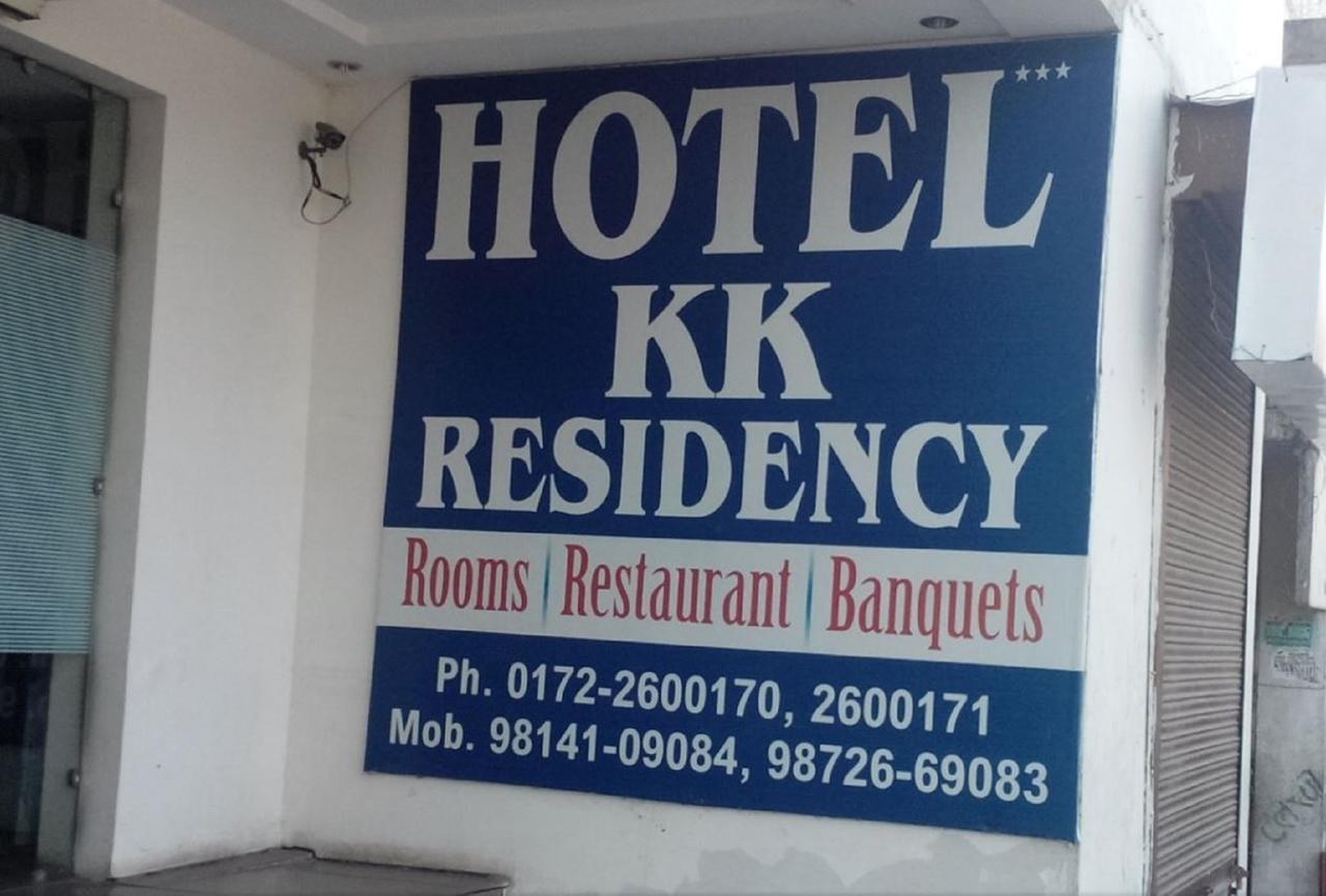 Hotel Kk Residency Chandīgarh Exterior foto