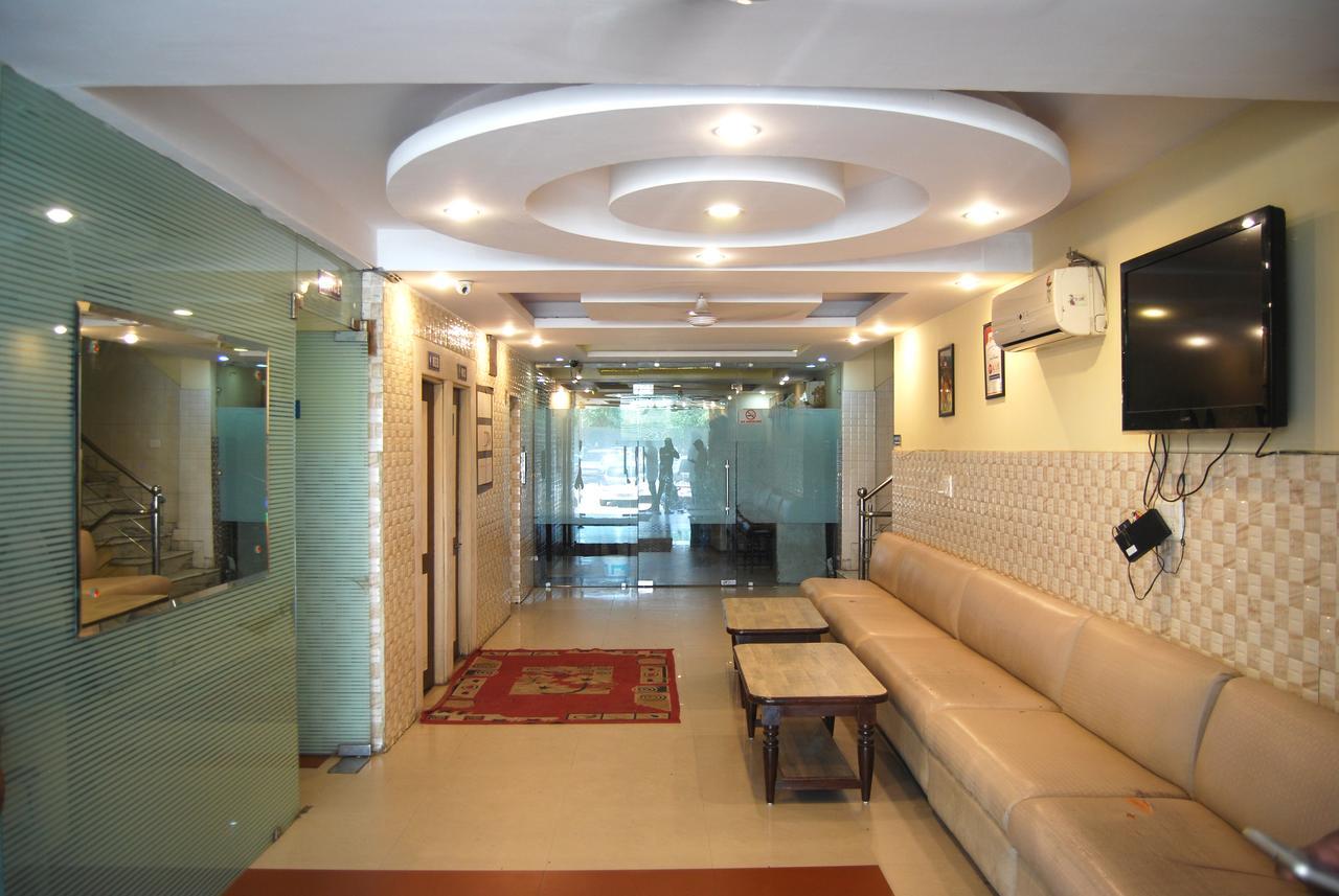 Hotel Kk Residency Chandīgarh Exterior foto
