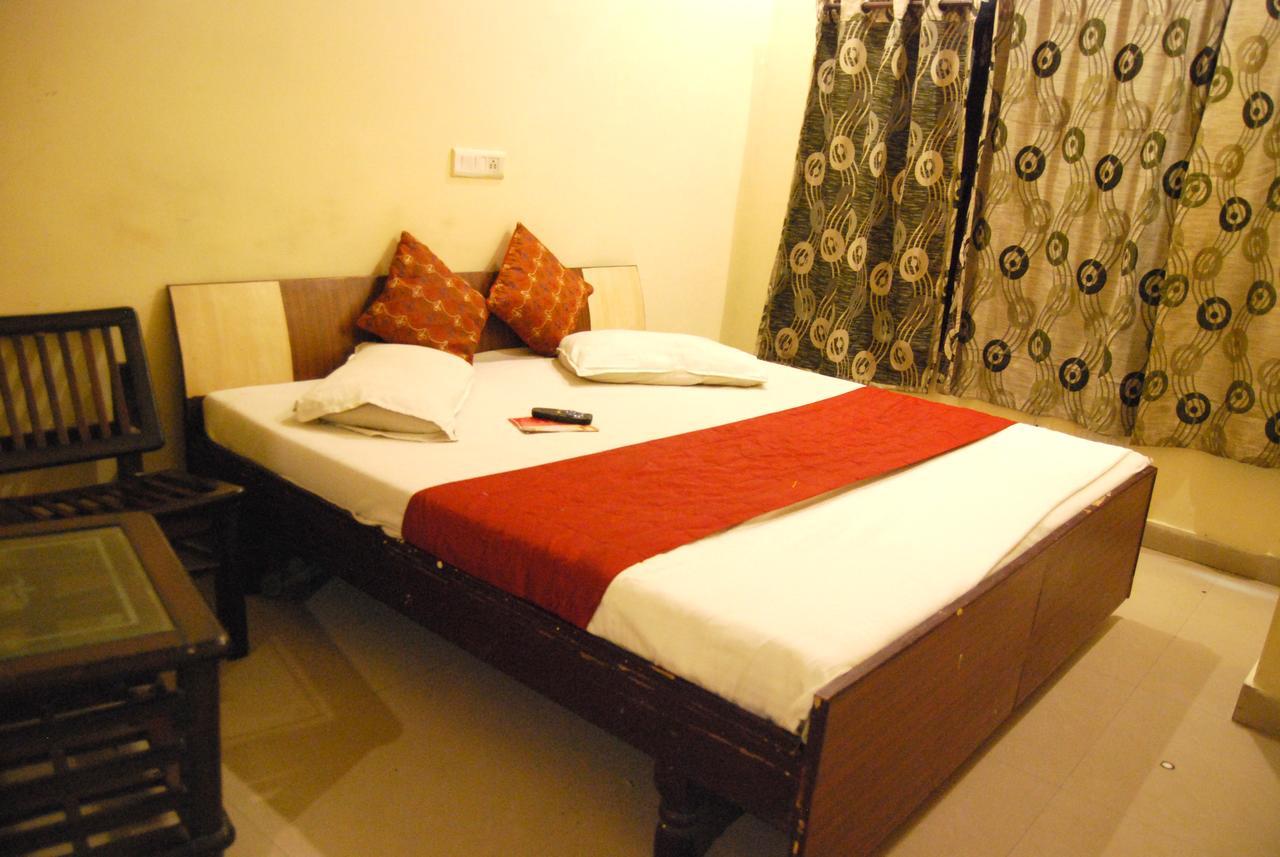 Hotel Kk Residency Chandīgarh Exterior foto