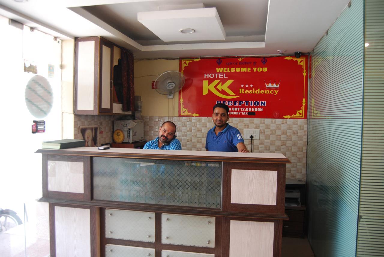 Hotel Kk Residency Chandīgarh Exterior foto
